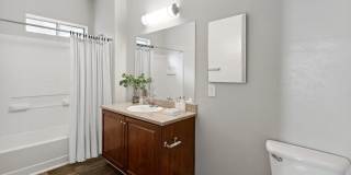 Equestrian Luxury Apartment Homes Gallery 6