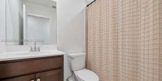 2448 SE 10th Ct Gallery 15
