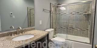 1109 East Morehead Street Gallery 6