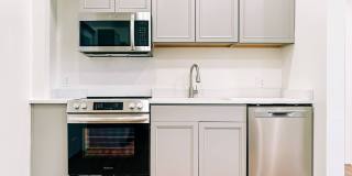 **FULLY REMODELED** (AUGUST 2028) INCREDIBLE LOCATION IU CAMPUS 6 BEDS!!! Gallery 9