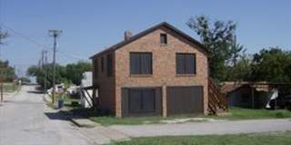 1 Bed 1 Bathroom Cozy UPSTAIRS unit. Gallery 1