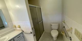 Spacious 3 Bedroom home in Pelican Bay- Golf Course View Gallery 27