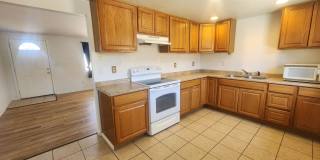 Two Bedroom One Bath Home! Gallery 7