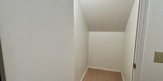 Carat Loop- Gallery 18