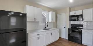 Newly Refreshed 3-Bed Bungalow with Bonus Sunroom & Finished Attic – Columbus Living! Gallery 10