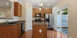 Beautiful  3 bedroom Townhome Living in Apex, NC Gallery 15