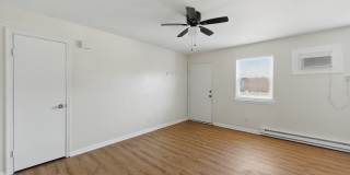 711 Easy Street Gallery 2