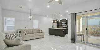 Upper Valley 2 Bedroom 2.5 Bath Gallery 21