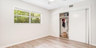 The Henry Apartments Gallery 10