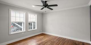 Beautifully Updated 2/2 Cottage - Available now! Gallery 18