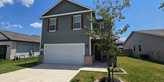 3/2.5/2 with game room in Hiddenbrooke/Off HWY 46 & Near I10 / Fridge, Washer & Dryer Included / Fenced in Backyard / Community Parks Gallery 1