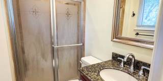 Fantastic 4 bedroom, 2 full bath, 2 half bath home in Close in Silver Spring! Gallery 20