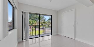 537 Shady Pine Way Gallery 9