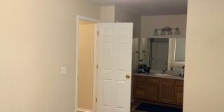 Fantastic west end condo Gallery 13