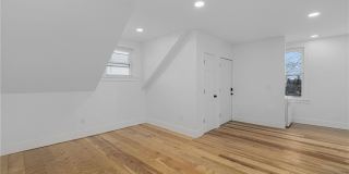 30 Cypress Street Gallery 9