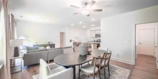 The Mabry Gallery 11