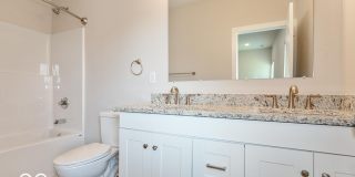 228 North Randolph Street Gallery 10