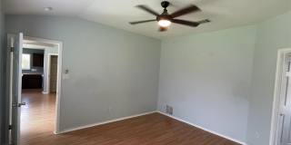 Great well-kept home in South Creek! Great well-kept home in South Creek! Gallery 12