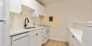 Seasons Apartments Gallery 32