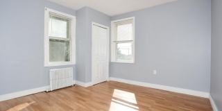 554 W Broadway Gallery 19
