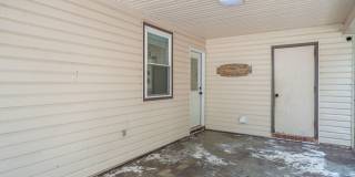 Southside Savannah Gem – 4BR Home in Windsor Forest with Sunroom & Patio Gallery 7