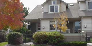 Indian Peaks Rowhouse w/attached garage Gallery 1