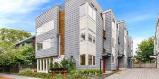 3 Bedroom Modern Industrial Townhome with City Views & Rooftop Oasis Gallery 3