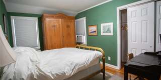 274 W Walnut Street Gallery 16