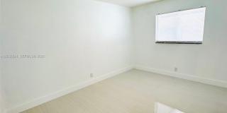 105-107 NE 30th Ct Gallery 22