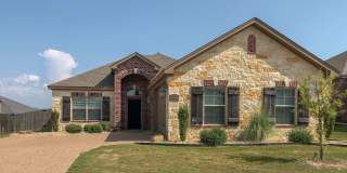 3 Bedroom Home available for rent. Refrigerator, washer and dryer included. Gallery 1