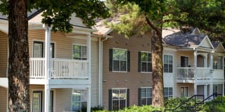 Walton Grove Gallery 30