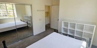 Gorgeous Stand Alone Town Home / Rolling Hills Golf Club is your Back Yard Gallery 16