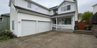 Elegant 5BR + Bonus Room Home with Bay Windows, Entertainment Room & Oversized Primary Retreat Gallery 1