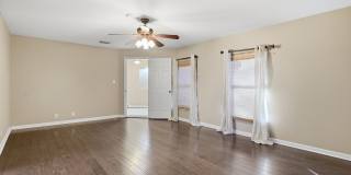 Charming 4-Bedroom Home with Spacious Living Areas in Convenient Location Gallery 20