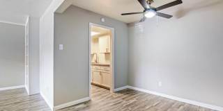 Camelot Apartments Gallery 47