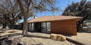 Garden Home on the Eastside. Gallery 1