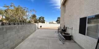 LARGE LOT ON CUL-DE-SAC - NO HOA Gallery 12