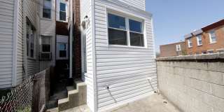 2677 ARAMINGO Avenue Gallery 30