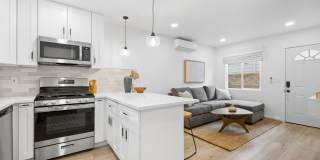 Newly remodeled and fully "furnished" 1 bed 1 bath in Mission Beach. 9 months rental or month to month. Gallery 3
