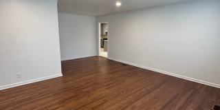 Midtown Charmer 2 Bed 2 Bath! Gorgeous Updates! Gallery 3