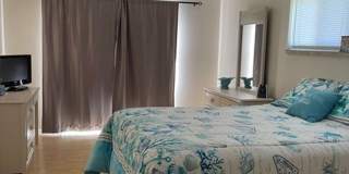 Pool home in Melbourne Beach Gallery 9