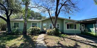 *MOVE IN SPECIAL* Stylishly Renovated Home with Fenced Backyard & Two Living Areas! Gallery 1