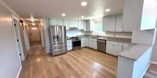 CHECK OUT THIS BEAUTIFUL HOME ON ACERAGE JUST MINUTES FROM REDMOND! Gallery 1
