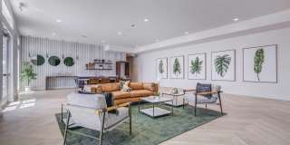 Aspire Gallery 27