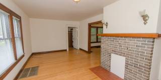 SUMMER SPECIAL! Available July 2026! 3 Bed, 1.5 bath Home Gallery 8