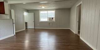 1317 W 16th Street Gallery 1