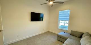 Stunning 4 Bedroom 3-bathroom home located in Mosaic! Gallery 42