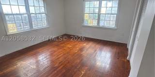 1928 Mckinley St Gallery 1