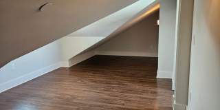 3 Bedroom Plus Home with Roof Top Deck Gallery 25