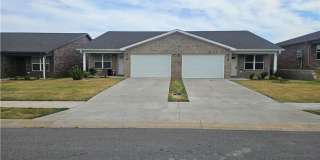Nice Newer Duplexes Near XNA and Bentonville Gallery 14